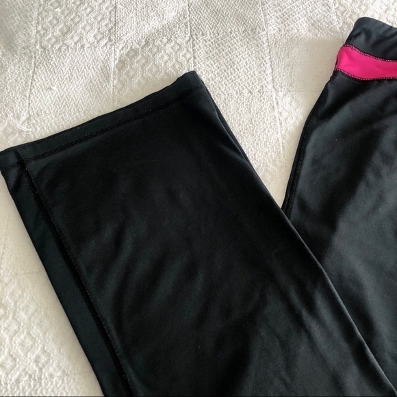 Champion Yoga Pants Medium Rise Black with Pink Trim size Medium - Picture 9 of 11